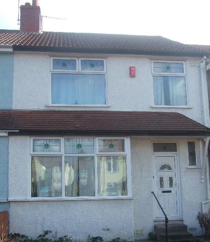  Image of 4 Bedroom House Share  To Rent at Horfield Bristol Horfield, BS7 0HT